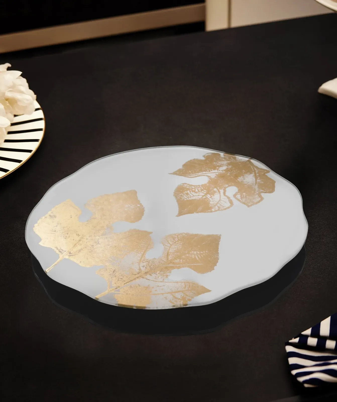 Lazy Susan Round Platter - Gold Leaf0
