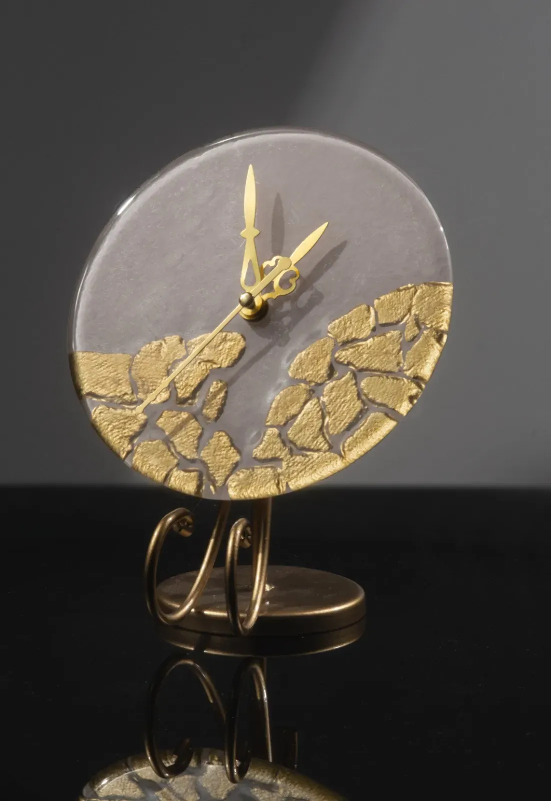 Table Clock Code Pink0