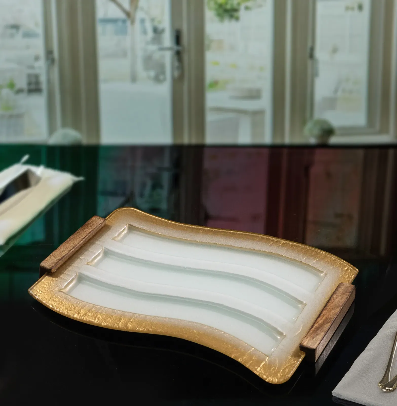 Wave Platter - White Gold0